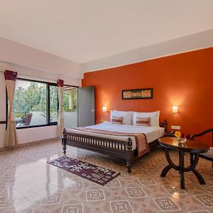 Pond View Classic Room